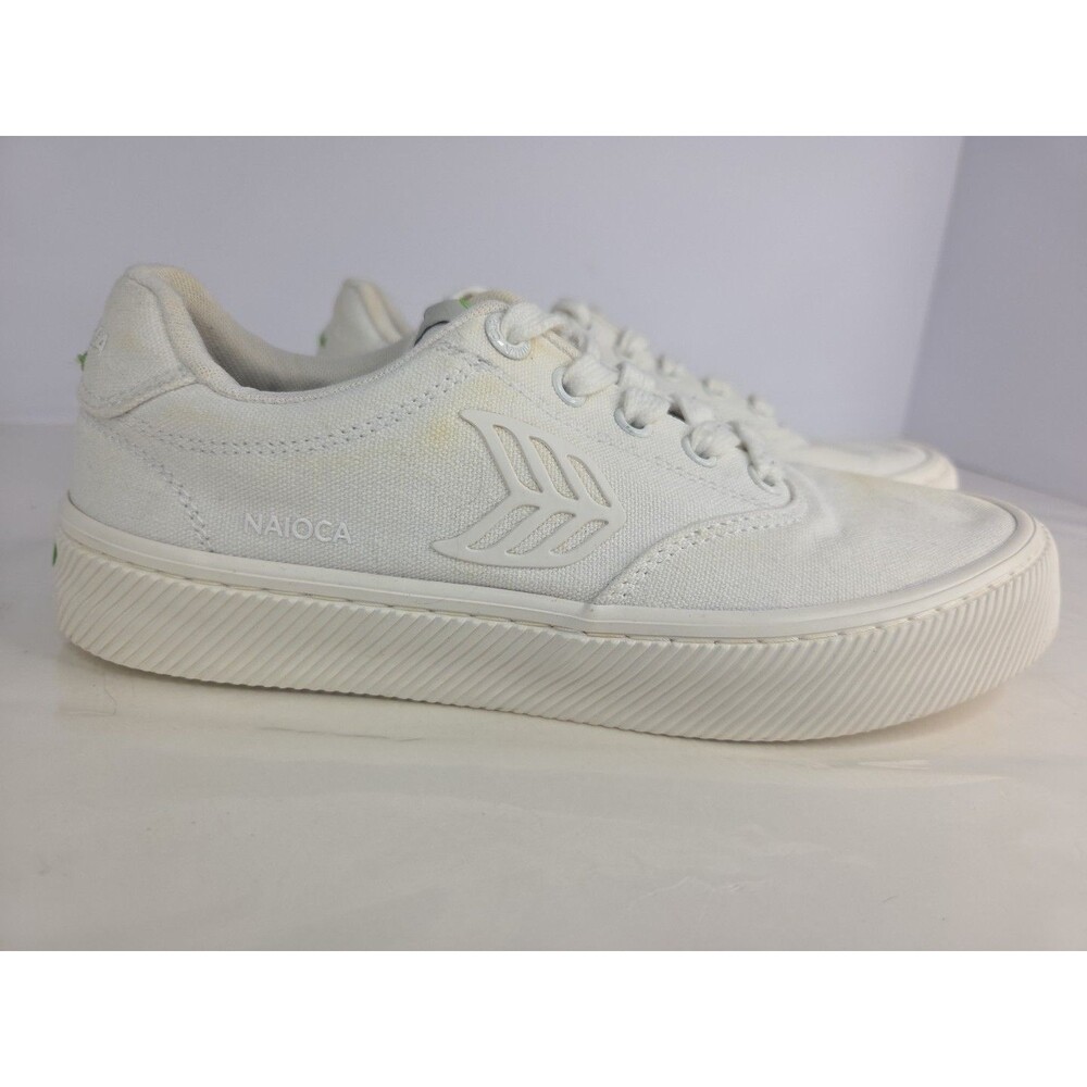 Cariuma Naioca Womens White Athletic Lifestyle Canvas Shoes Sneakers Sz 7